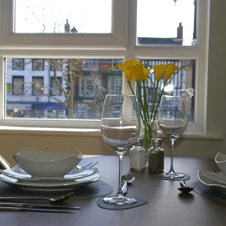 Stunning 1 Bed In Centre - Free Parking - Yorkshire Accommodates *