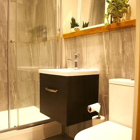 Stunning 1 Bed In Centre - Free Parking - Yorkshire Accommodates *