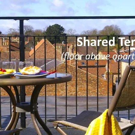 Stunning 1 Bed In Centre - Free Parking - Yorkshire Accommodates דירה